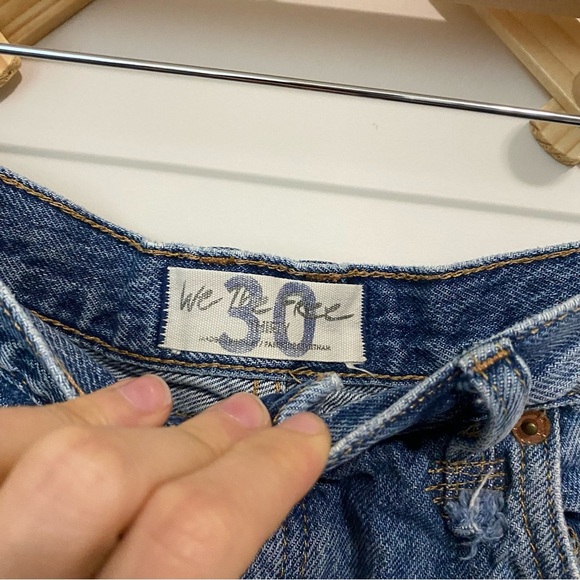 We the Free Denim Cutoff Shorts size 30 - Picture 5 of 8